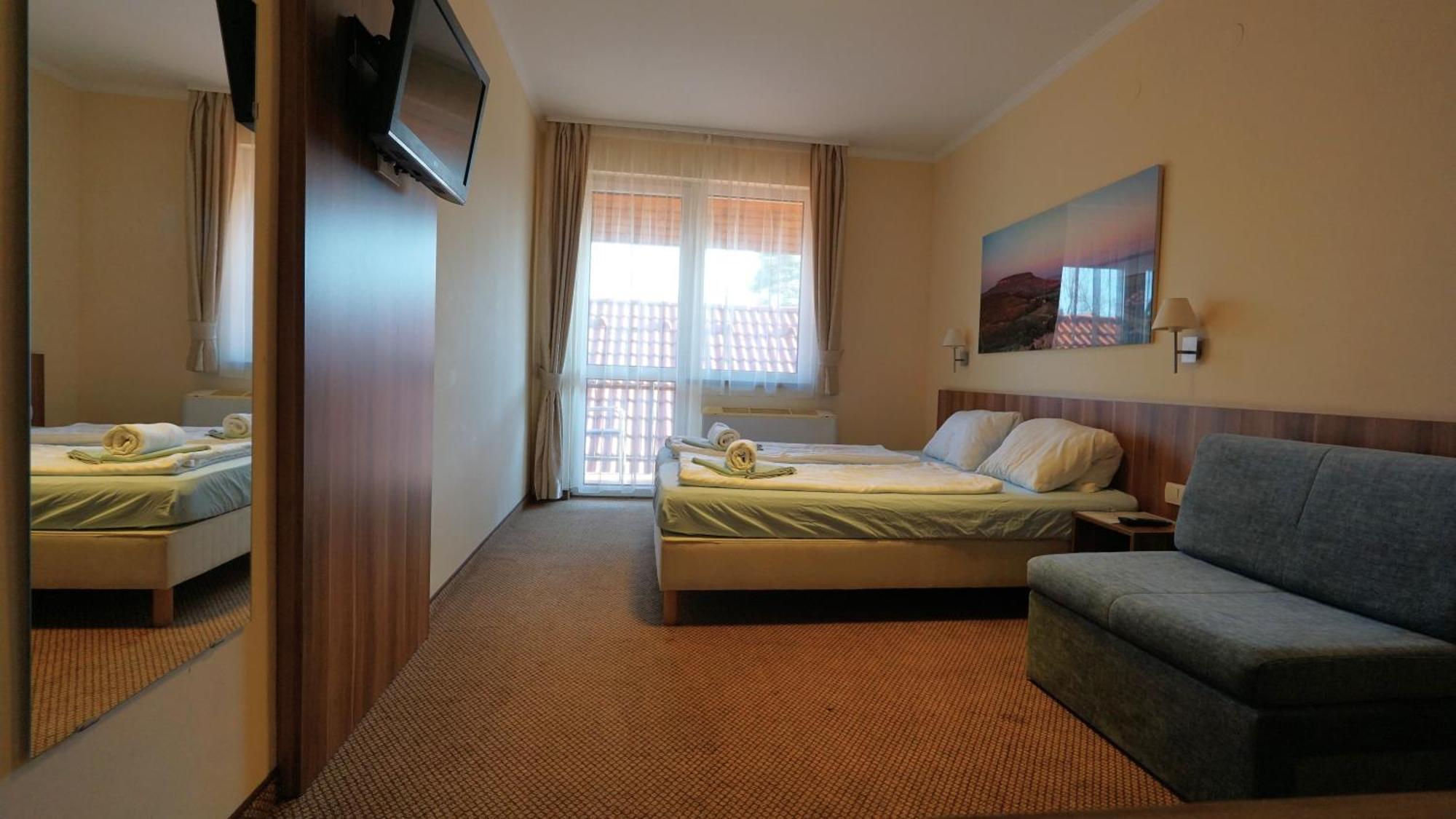 Balaton Colors Beach Hotel Шиофок Экстерьер фото