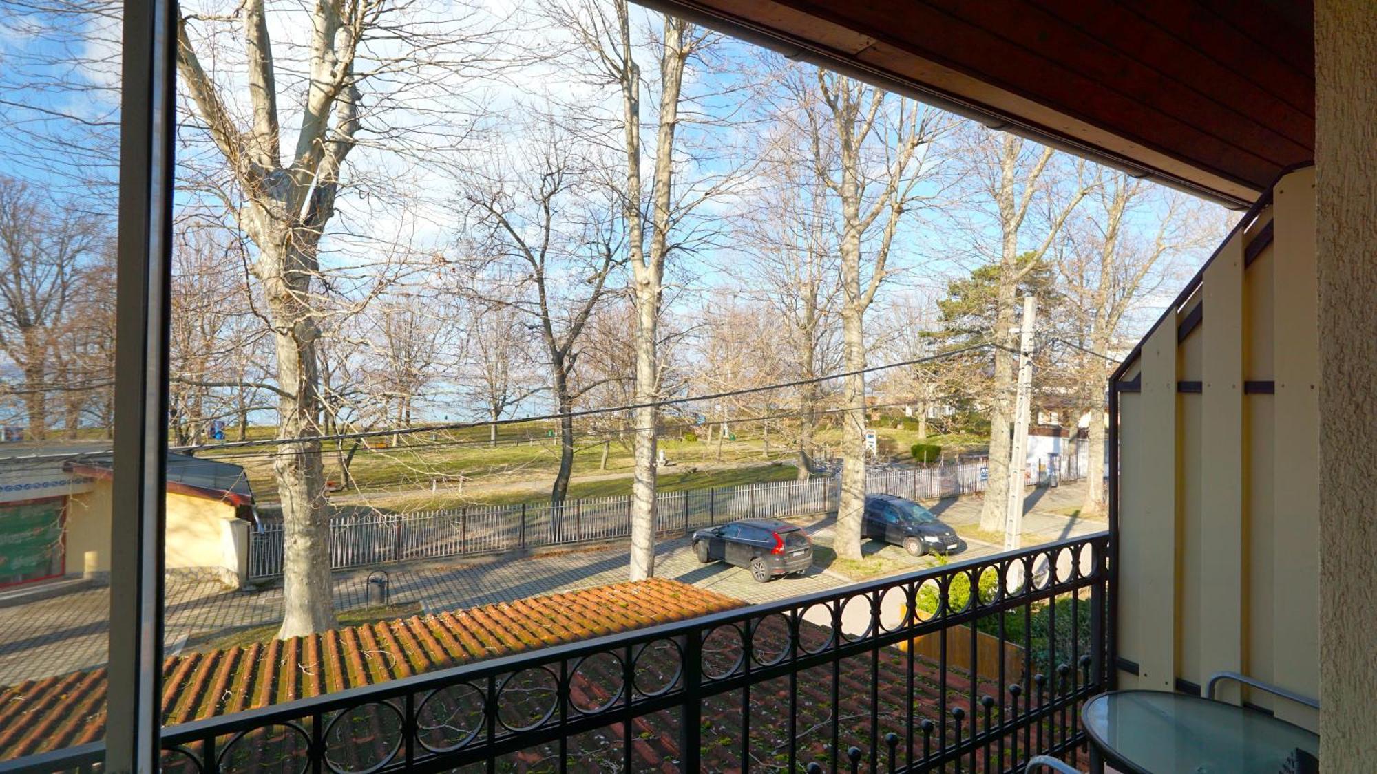 Balaton Colors Beach Hotel Шиофок Экстерьер фото