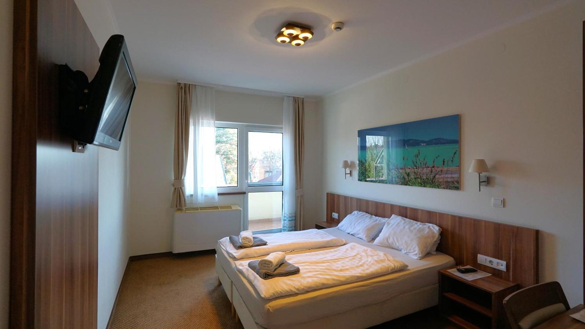Balaton Colors Beach Hotel Шиофок Экстерьер фото