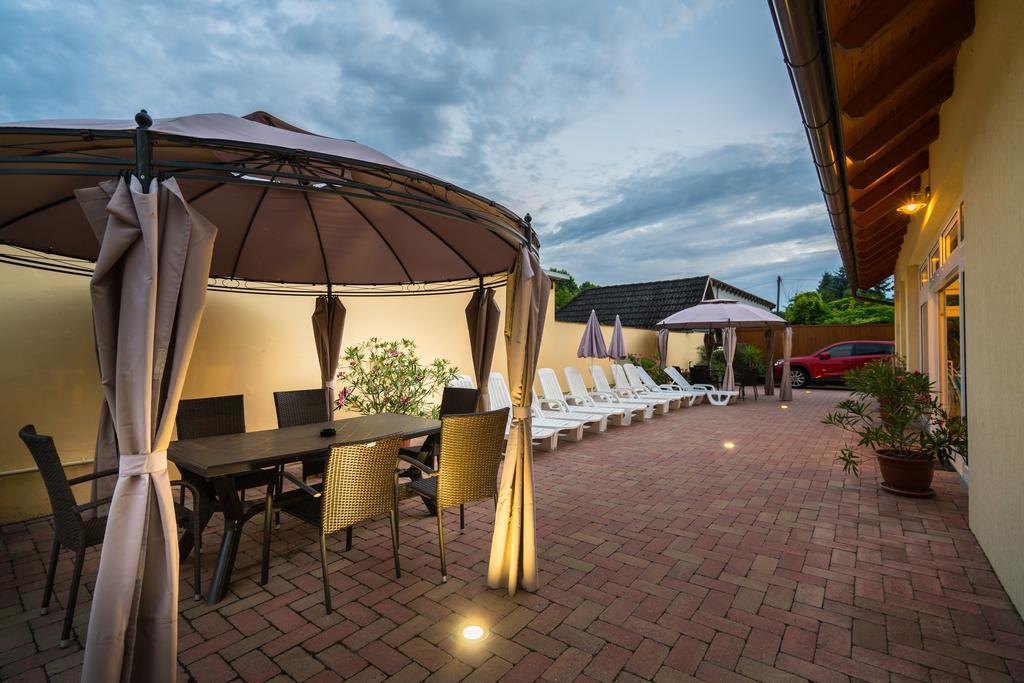 Balaton Colors Beach Hotel Шиофок Экстерьер фото
