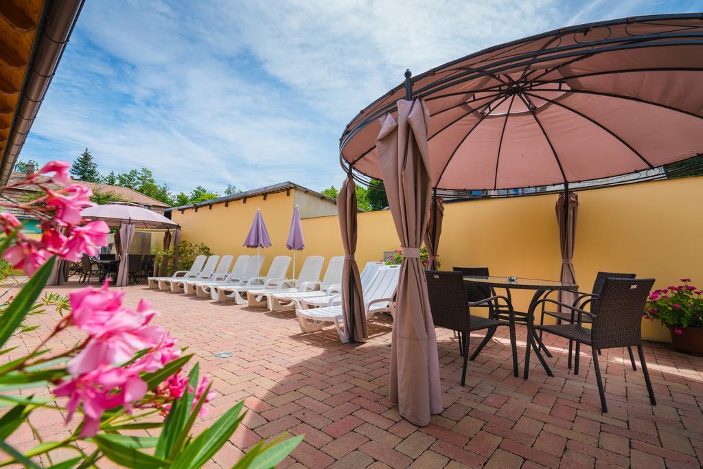 Balaton Colors Beach Hotel Шиофок Экстерьер фото